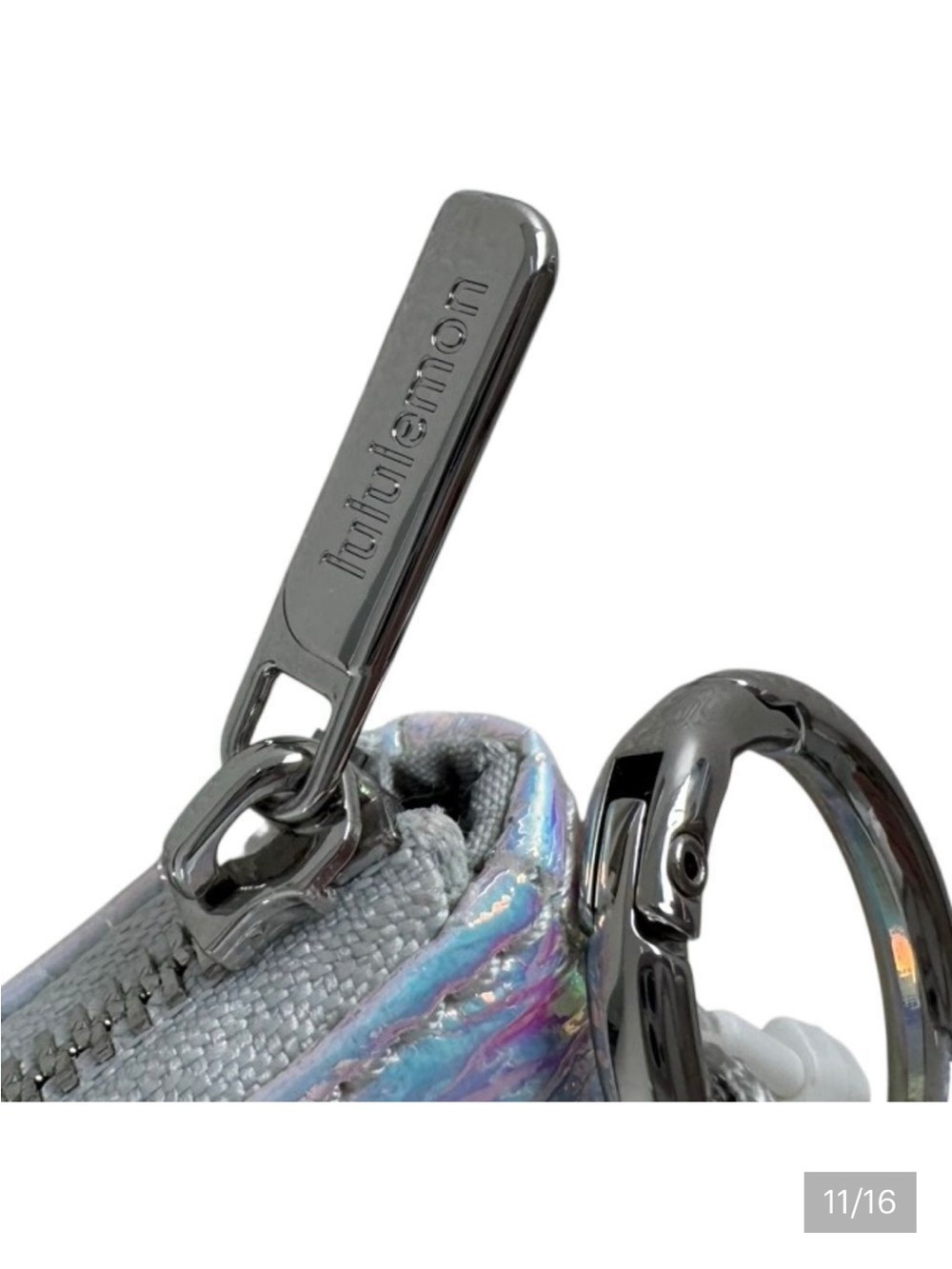 lululemon Iridescent Silver Clippable Card Pouch - Picture 7 of 7